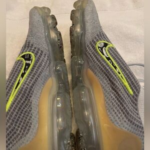 NIKE  VAPORMAX FLYKNIT in Gray and Neon Yellow